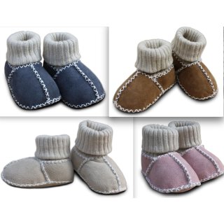 Baby Lammfell Krabbelschuhe verschiedene Farben mit Strickb&uuml;nchen