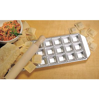 Ravioliform "Ravioli Classici", mit Teigrolle